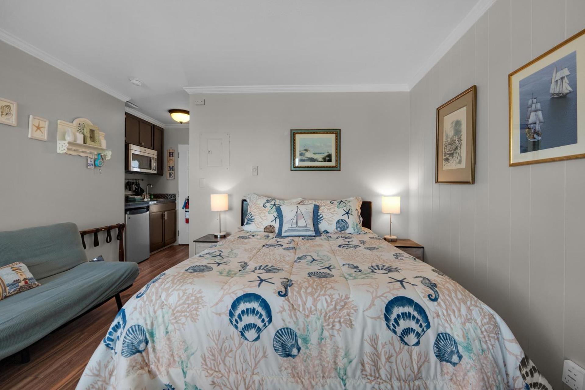 Aparthotel The Tides By The Sea Seaside Exterior foto